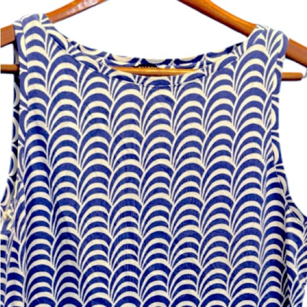 Talbots Blue and White Wavy Striped Tank Top Size Large Sleeveless Boat Neck Top - Picture 5 of 6